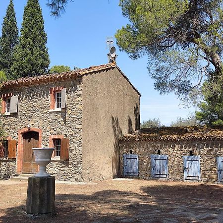 Mazet Du Chateau Joyeux De Violet Pépieux Kültér fotó